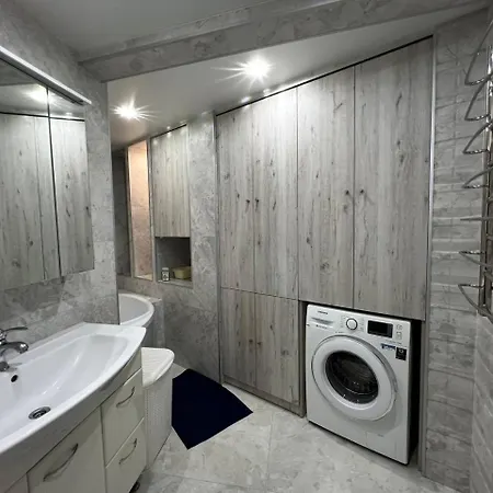 Апартаменти Femily Haven 5-room